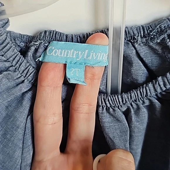 Embroidered Shirt With Flare Sleeves in Kids Size 2t EUC - Picture 2 of 6